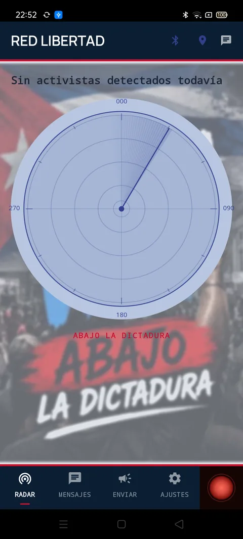 Pantalla Radar de RED LIBERTAD mostrando el escaneo de activistas cercanos por Bluetooth